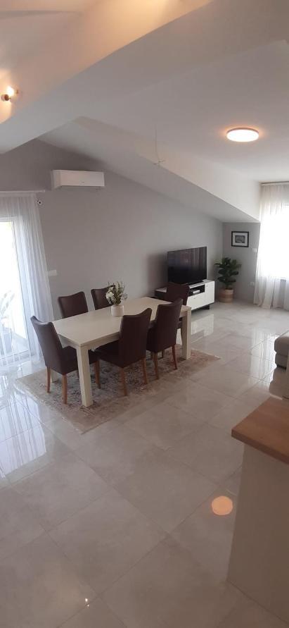 Valdebek With Pool Appartamento
